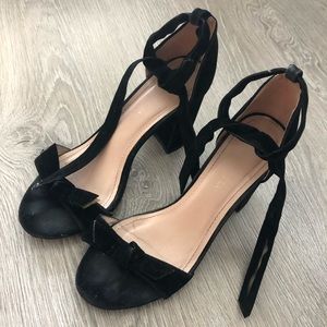 Black Open-toed Square Heels